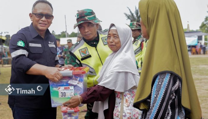 Kolaborasi dengan TNI Kodim 0413, Mobil Sehat PT Timah Pelayanan Kesehatan Gratis Bagi Warga Desa Namang