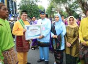 Hari Jadi ke-267 Pangkalpinang, Pj Wako Budi Utama Beri Penghargaan dan Bantuan Sosial