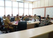 Sekda Mie Go Rapat Koordinasi Sejumlah OPD Terkait Penyelenggaraan Reklame