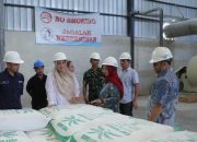 Wagub Hellyana Tinjau Pabrik Tapioka dan Bahas Ekonomi Bersama Pj Bupati Bangka