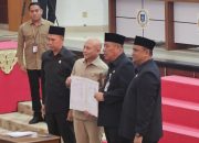 Rapat Paripurna DPRD Babel Sahkan Pertanggungjawaban APBD 2024 dan Terima Usulan Perubahan KUA-PPAS TA 2025
