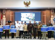 Wujudkan Kesejahteraan dan Kemandirian Desa, PT Timah Serahkan Bantuan untuk 18 BUMDes di Babel