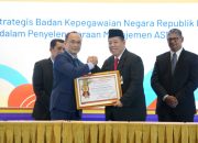 Pemprov Babel Raih Nilai Sistem Merit Tertinggi se-Sumatera, Gubernur Hidayat Arsani Terima Anugerah BKN Award