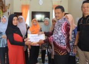 Pemprov Babel Serahkan Santunan kepada Keluarga ASN Berdedikasi yang Wafat