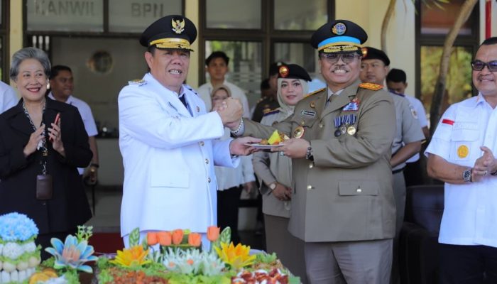 Jadi Inspektur Upacara Hantaru 2025, Gubernur Babel Tekankan Kepastian Hukum Tanah dan Tata Ruang