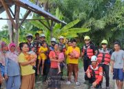 Tim ERG PT TIMAH Tbk Berikan Pelayanan Kesehatan dan Distribusikan Pangan bagi Warga Terdampak Banjir di Sumatera Utara