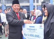 Gubernur Hidayat Arsani Serahkan Bantuan Produksi dan Digitalisasi untuk 53 UMKM Babel
