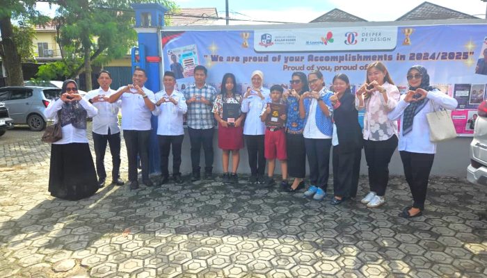 Pantau Pengambilan Rapor di SD Kalam Kudus, Wawako Pangkalpinang Dorong Peran Ayah dalam Pendidikan Anak
