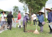 ASN Pemprov Babel Gelar Jumat Bersih, Pj Sekda Tekankan Lingkungan Kerja Berpengaruh pada Kinerja