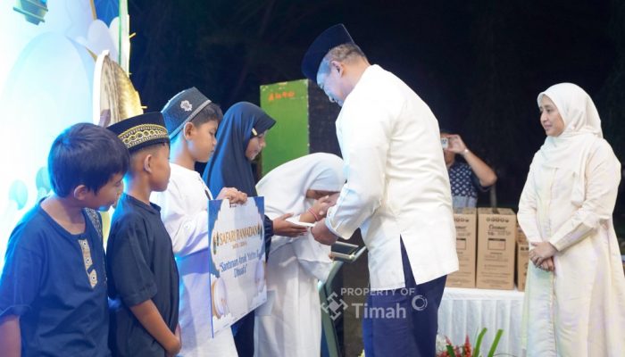 Senyum Nazwa di Safari Ramadan, PT TIMAH Berbagi Kebahagiaan Bersama Anak Yatim dan Piatu di Kabupaten Bangka