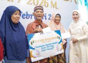 Momentum Ramadhan, PT TIMAH Berbagi Kebahagiaan dengan Guru Ngaji dan Marbot Masjid