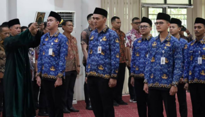 Wali Kota Pangkalpinang Lantik 40 PNS, Tekankan Integritas hingga Profesionalisme
