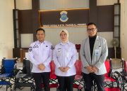 Bank Sumsel Babel Syariah Serahkan 7 Kursi Roda untuk Warga Pangkalpinang, Wawako Dessy: Akan Disebar Setiap Kecamatan