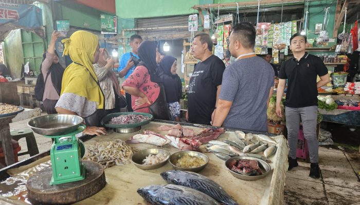 Wali Kota Pangkalpinang Janjikan Perbaikan Infrastruktur Pasar Rumput di ABT