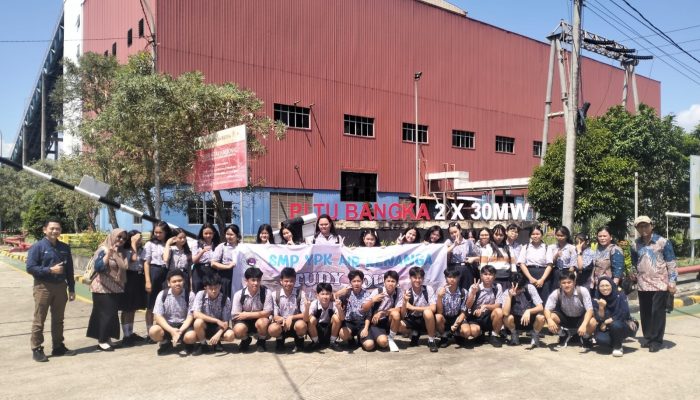 Peringati Hari Kartini, Siswa SMP YPK Air Kenanga Belajar Energi di PLTU Air Anyir
