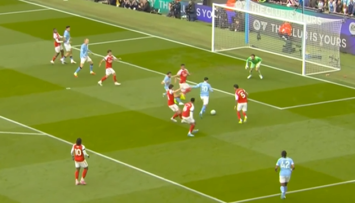 City Tekuk Arsenal, Perebutan Gelar Premier League Berubah Arah: Siapa Lebih Dekat ke Trofi?