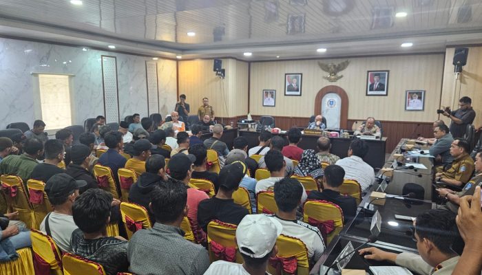 DPRD Babel Fasilitasi Audiensi Nelayan Tanjung Niur, Dorong Penertiban Aktivitas Tambang di Zona Tangkap