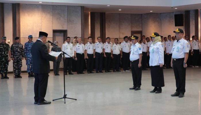 Gubernur Babel Lantik Tiga Pejabat Eselon II, Tekankan Profesionalisme dan Pelayanan Publik