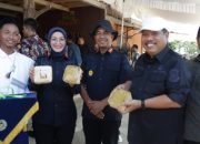 Wali Kota Pangkalpinang Lepas Pengiriman Perdana 500 Kilogram Dodol Nanas ke Bandung