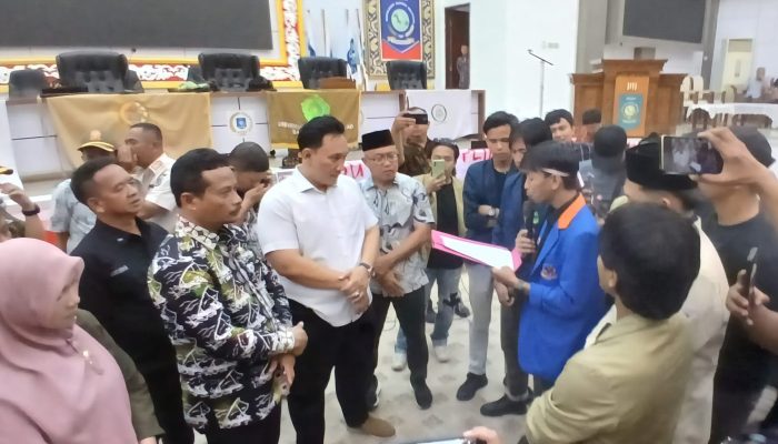 BEM Babel Sampaikan Tuntutan Perbaikan Tata Kelola Pemerintahan dan Pertambangan, Kesejahteraan Guru, dan Penolakan PLTN