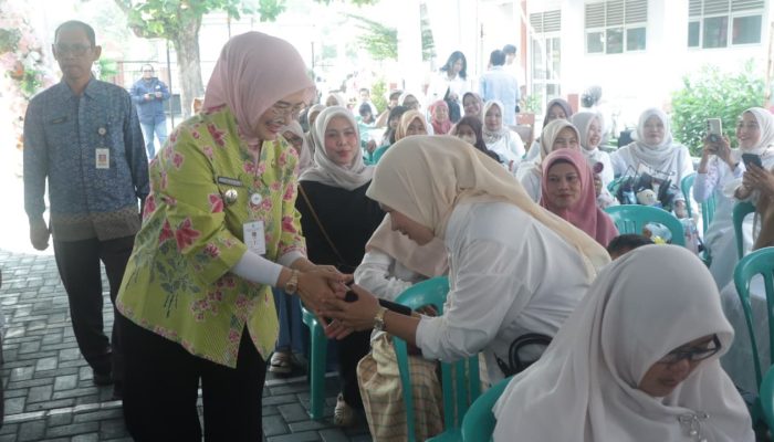 Dessy Ayutrisna Apresiasi Dedikasi Guru dalam Pelepasan Siswa Kelas VI SDN 23 Pangkalpinang