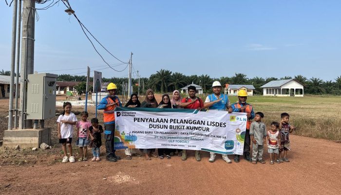 129 Keluarga di Bukit Kundur Bangka Selatan Kini Nikmati Listrik PLN Melalui Program Lisdes