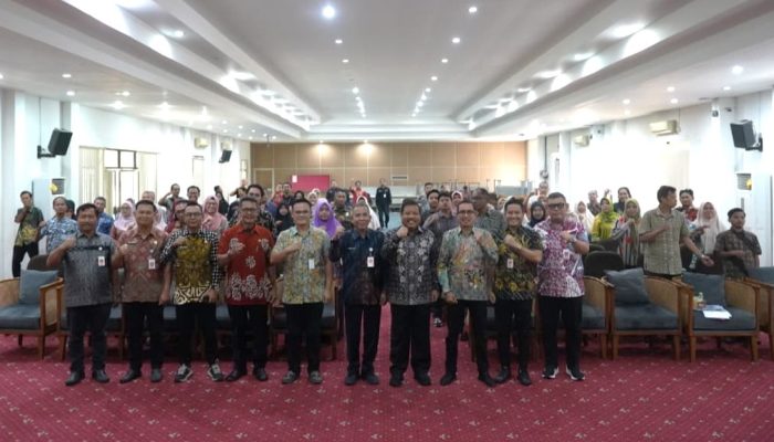 Wali Kota Pangkalpinang Soroti Kedisiplinan OPD dalam Evaluasi Pelayanan Publik
