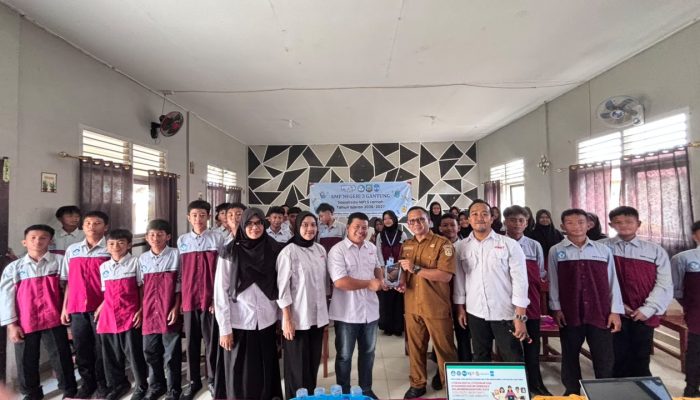 UBB Edukasi Pelajar Belitung Timur tentang Digital Citizenship dan Kesadaran Hukum di Era VUCA