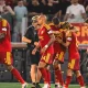 Malen Hattrick, Roma Tampil Gemilang di Laga Pembuka