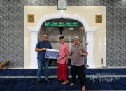 Dukung Kenyamanan Ibadah Jamaah, PT TIMAH Serahkan Bantuan untuk Masjid Nurul Fatah di Kabupaten Belitung