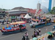 Semarak HUT ke-81 RI, PT TIMAH Tampilkan KIP dan Tugboat dalam Kendaraan Hias di Pangkalpinang