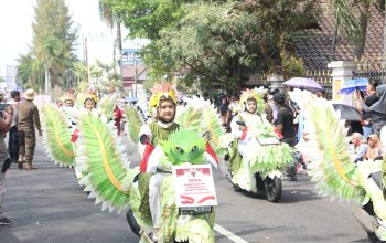 Pawai Kendaraan Hias Meriahkan Puncak HUT ke-81 RI di Pangkalpinang