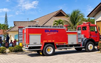 PT TIMAH Dukung Penanganan Karhutla di Bangka Barat, Kerahkan Mobil Damkar dan Tim Rescue
