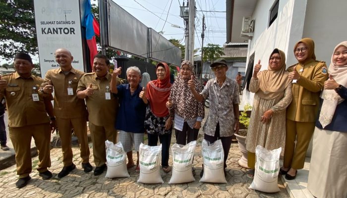 Bantuan Pangan untuk 19.808 Keluarga di Pangkalpinang Disalurkan, 594 Ton Beras Dibagikan