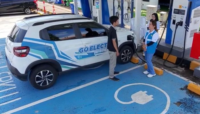 Tak Perlu Berebut, Cek Antrean SPKLU melalui Fitur AntreEV PLN Mobile
