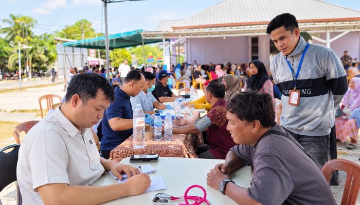 PT TIMAH Hadirkan Layanan Kesehatan Gratis, 109 Warga Air Rayak Dapat Pemeriksaan