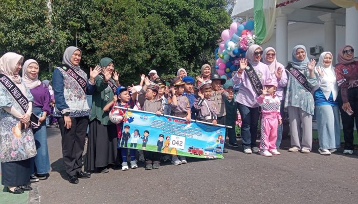 Ribuan Anak PAUD dan TK Semarakkan HJT Pangkalpinang dengan Kostum Kreatif