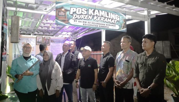 Pos Kamling Duren Keramat Dibangun Swadaya, Wawako Pangkalpinang Apresiasi Kekompakan Warga