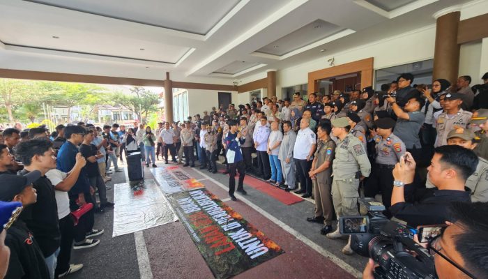 Warga Bedengung Desak Kepala Desa Diberhentikan, DPRD Babel Beri Waktu 14 Hari