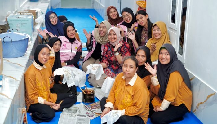 PLN Perkuat Rumah Batik Kelekak, Buka Peluang Usaha bagi Penyandang Disabilitas di Belitung