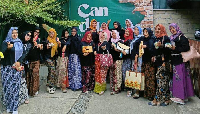 IWAPI Pangkalpinang Dorong Perempuan Kembangkan Usaha Kreatif Lewat Workshop Decoupage