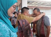 Gubernur Hidayat Arsani Sambut Kapolda Babel Agus Wijayanto dengan Adat Cual
