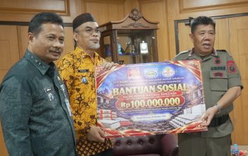 Gubernur Babel Terima Bantuan Rp100 Juta dari INTI Babel untuk Korban Kebakaran Bangka Selatan