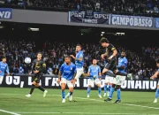 Drama Enam Gol, Roma Paksa Napoli Imbang 3-3